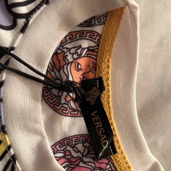 VERSACE medusa T-shirt *SALE* - Picture 5 of 6